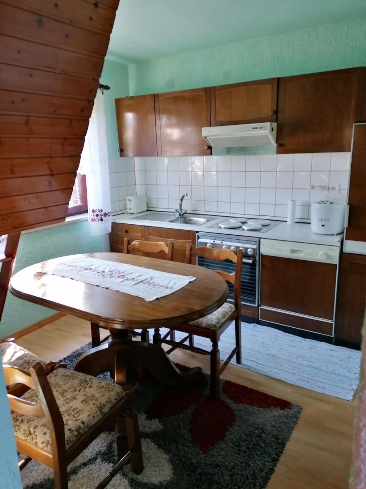 Studio Apartman Barbara Josipdol Εξωτερικό φωτογραφία